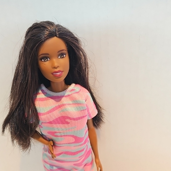 Barbie Doll in Pink and Blue Swirl Dress - Picture 2 of 4